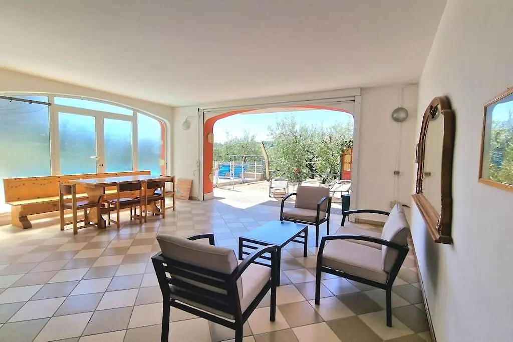 Ca' Degli Ulivi Apartment Caprino Veronese